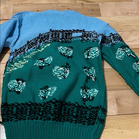 Vintage handmade Sweater with Sheep Design - Picture 14 of 16